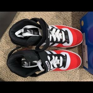 Adidas Forum Mid Shoes